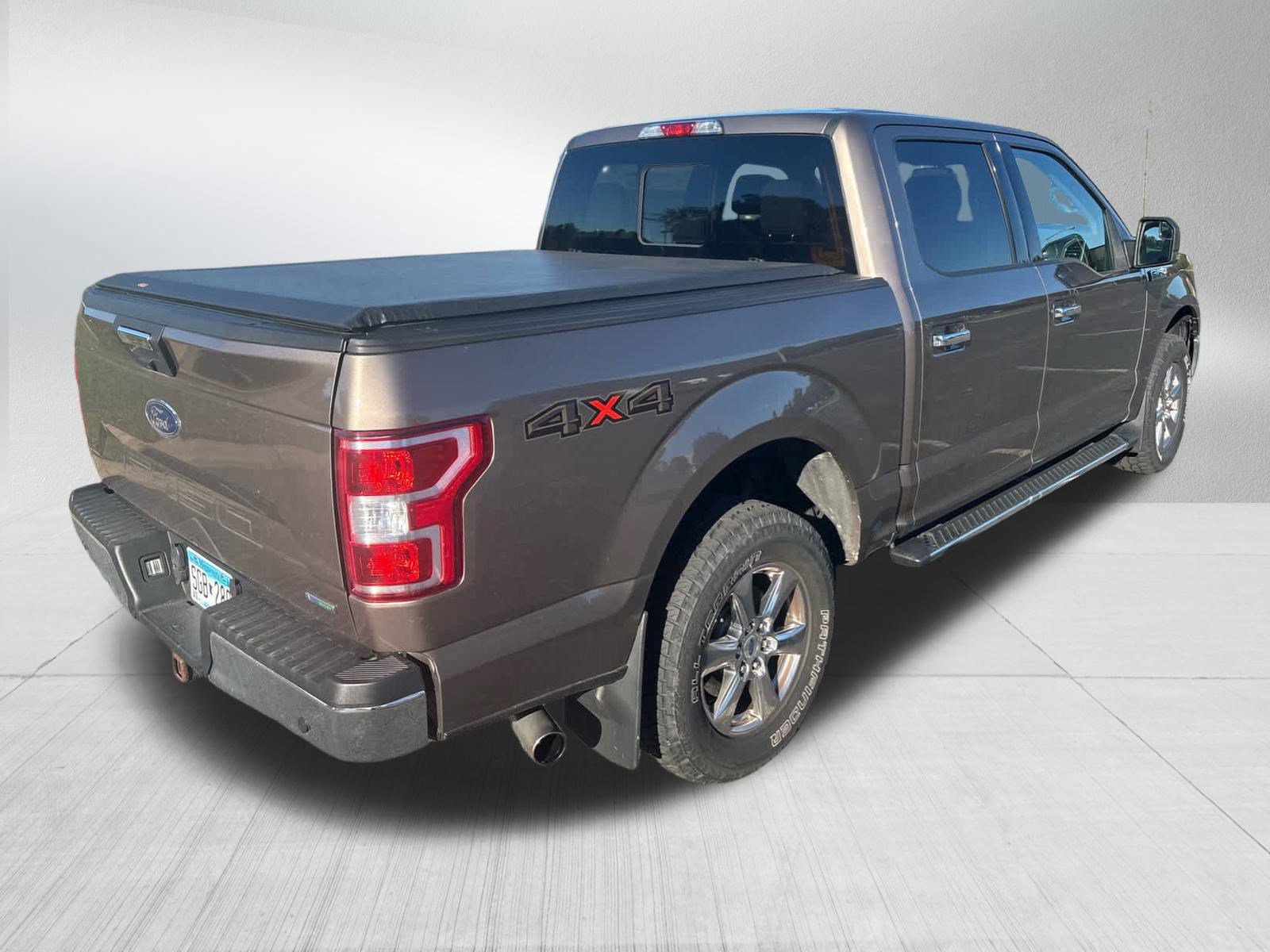 Used 2018 Ford F150 XLT w/ Equipment Group 302A Luxury AWD/4WD image 4