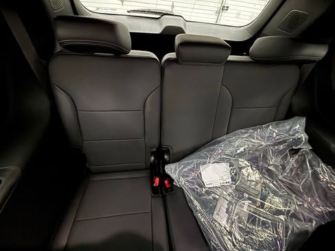 New 2026 Buick Enclave Preferred w/ Power Package image 44