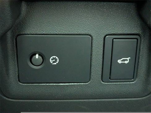 Used 2021 Land Rover Range Rover Velar R-Dynamic S image 30