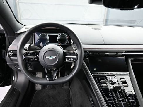 Used 2025 Aston Martin DB12 Coupe RWD image 19