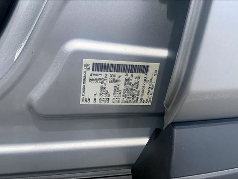 Used 2023 Nissan Rogue SV w/ SV Premium Package FWD image 32