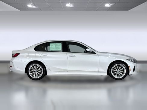 Used 2023 BMW 330i Sedan w/ Parking Assistance Package RWD image 7