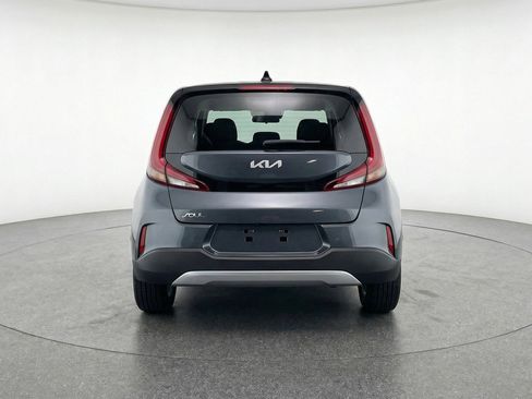 Used 2025 Kia Soul LX w/ LX Technology Package FWD image 7