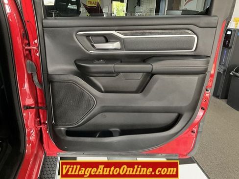 Used 2023 RAM 1500 Big Horn AWD/4WD image 34