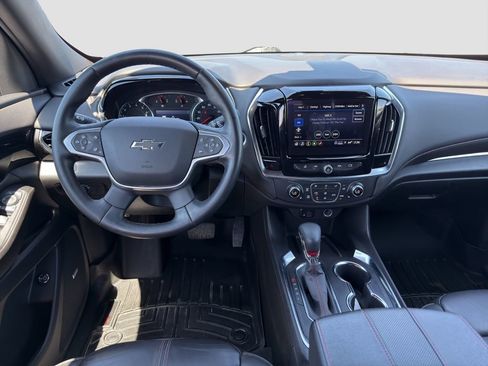 Used 2023 Chevrolet Traverse RS AWD/4WD image 14