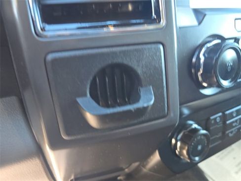 Used 2020 Ford F150 XLT image 24