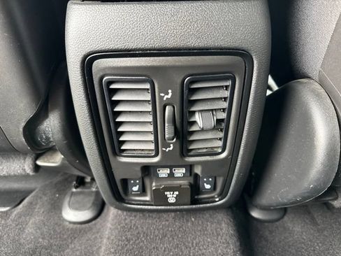 Used 2021 Dodge Durango R/T w/ Blacktop Package AWD/4WD image 23