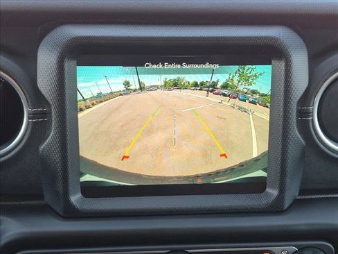 Used 2023 Jeep Wrangler Unlimited Rubicon 4xe w/ Safety Group AWD/4WD image 14