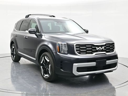 Used 2025 Kia Telluride S AWD/4WD image 3