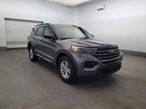 Used 2022 Ford Explorer XLT AWD/4WD image 13