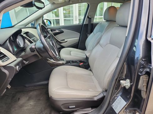 Certified 2014 Buick Verano Convenience FWD image 9