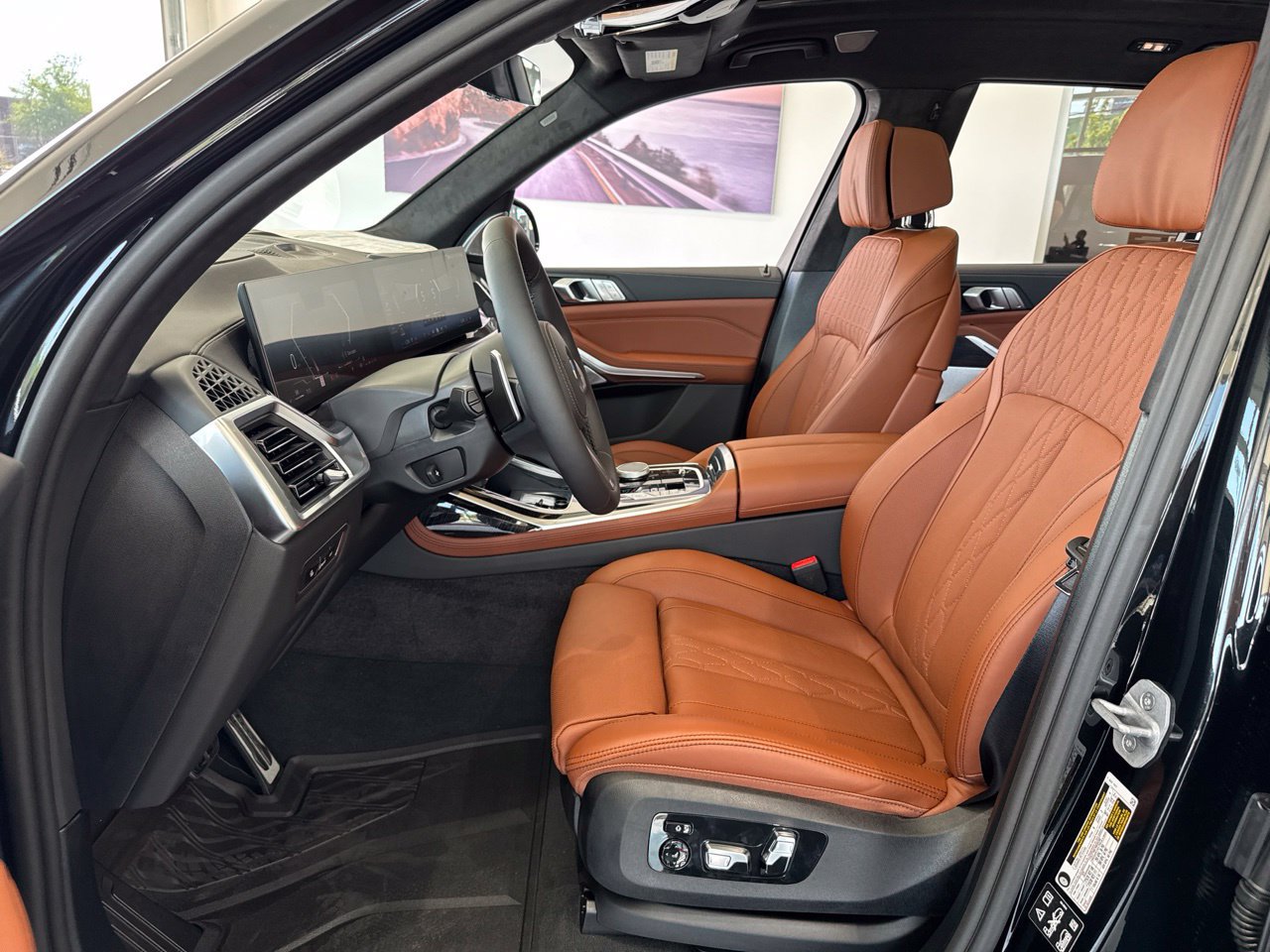 New 2027 BMW X7 xDrive40i w/ M Sport Package AWD/4WD image 16