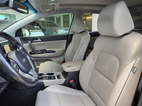 Used 2020 Kia Sportage EX w/ EX Technology Package FWD image 28