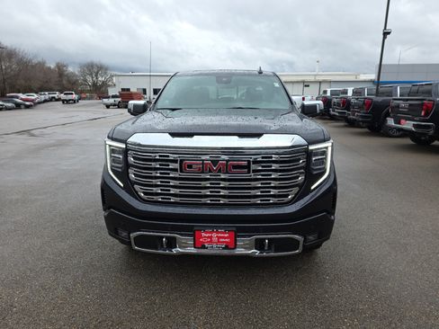 New 2026 GMC Sierra 1500 Denali image 3