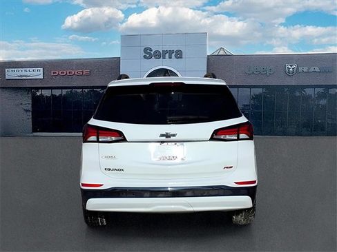 Used 2022 Chevrolet Equinox RS w/ Infotainment Package image 5