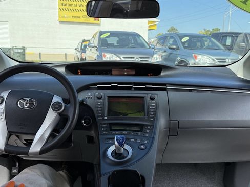 Used 2010 Toyota Prius Five image 15
