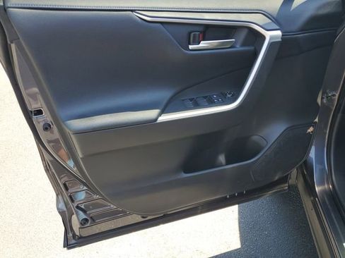 Used 2020 Toyota RAV4 XSE AWD/4WD image 21