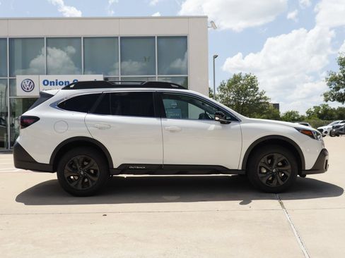 Used 2022 Subaru Outback Onyx Edition XT AWD/4WD image 4