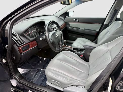 Used 2009 Mitsubishi Galant ES image 9