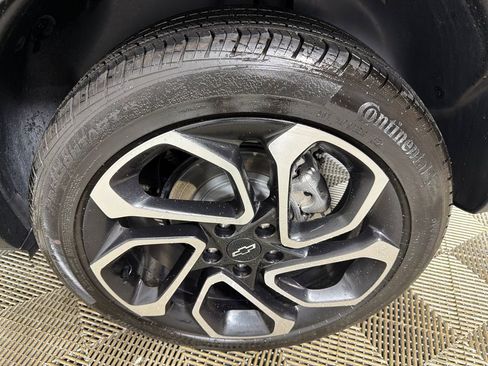 Used 2025 Chevrolet Trax RS w/ Driver Confidence Package image 19