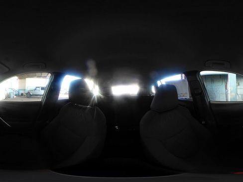 Used 2025 Toyota Corolla Cross LE image 40