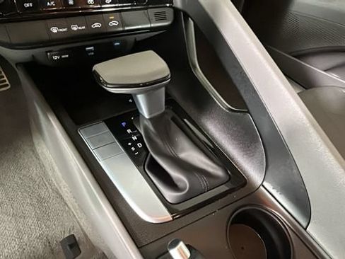 Certified 2025 Hyundai Elantra Sport FWD image 22