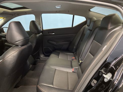 Used 2022 Nissan Altima 2.5 SR w/ Midnight Edition Package image 23