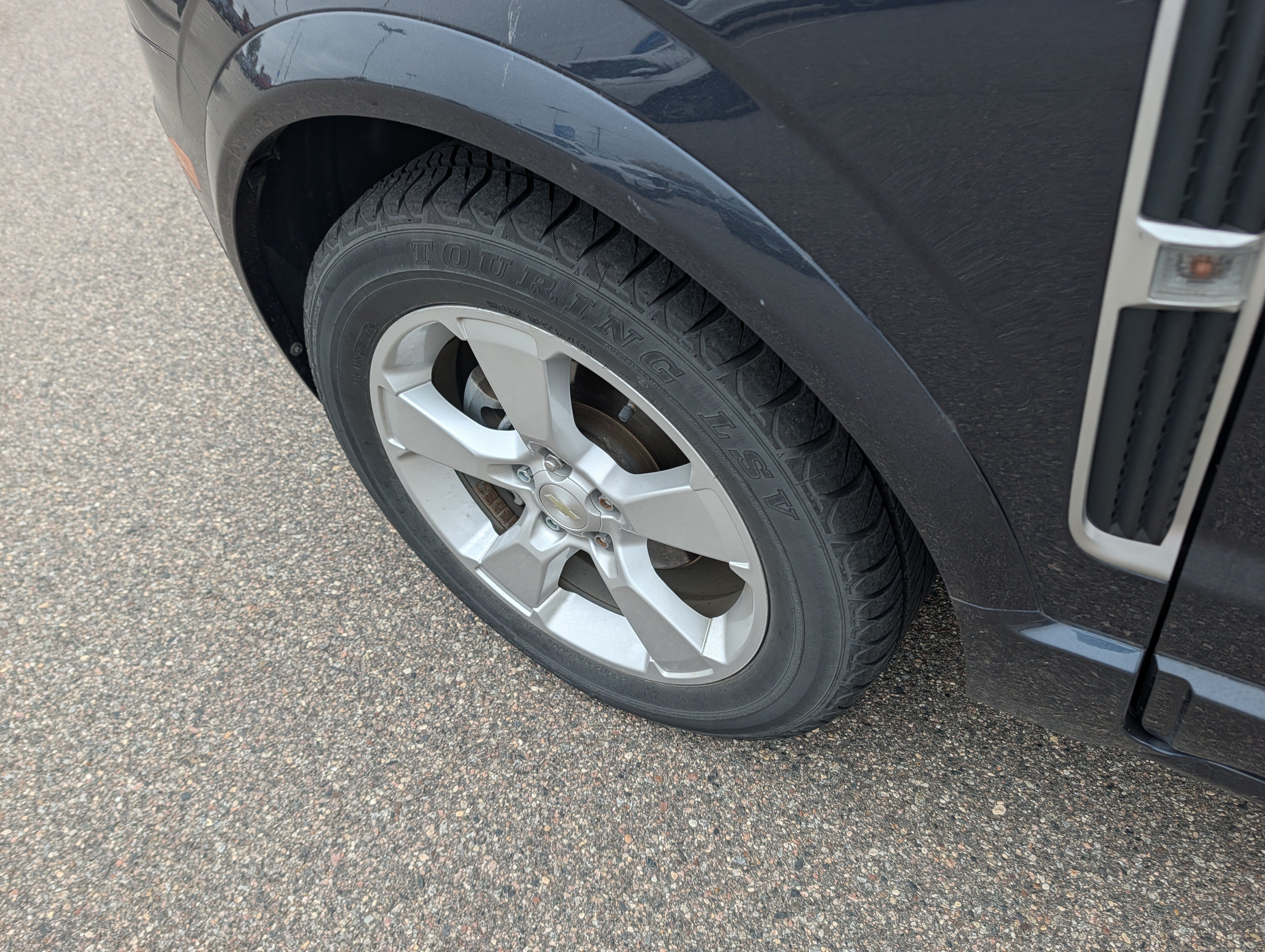 Used 2015 Chevrolet Captiva Sport LT w/ Convenience Package FWD image 6