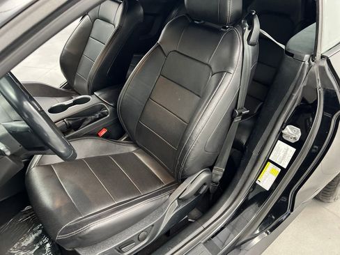 Used 2023 Ford Mustang Premium image 9