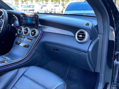 Used 2022 Mercedes-Benz GLC 300 image 19