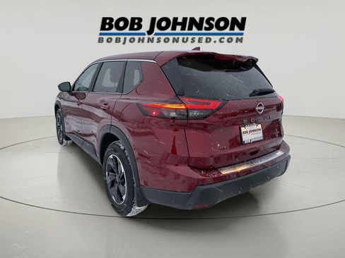 Used 2025 Nissan Rogue SV image 5