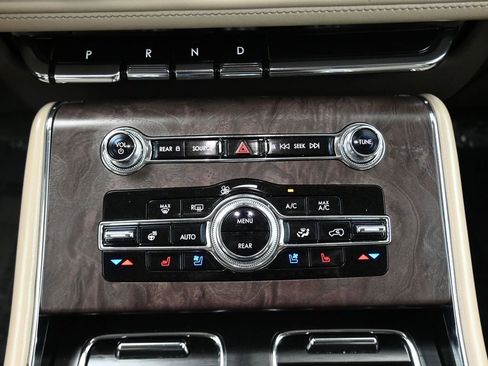 Used 2023 Lincoln Aviator Reserve w/ Equipment Group 201A image 33