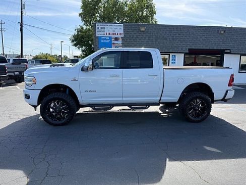 Used 2023 RAM 2500 Laramie AWD/4WD image 8