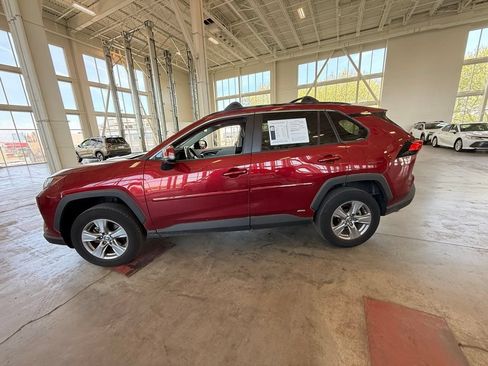 Used 2023 Toyota RAV4 XLE w/ Convenience Package AWD/4WD image 6
