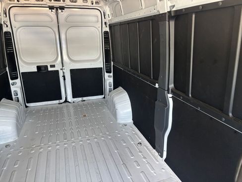 Used 2026 RAM ProMaster 2500 w/ Convenience Group FWD image 35