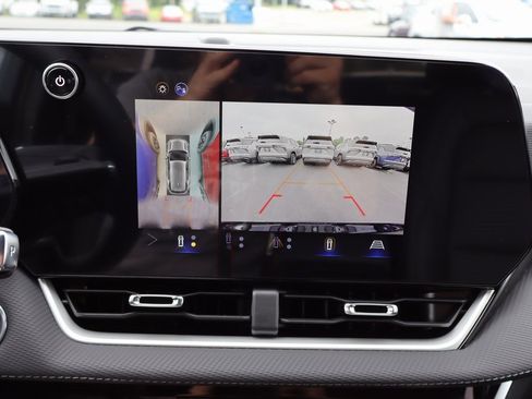 New 2026 Chevrolet Equinox LT w/ Convenience Package II image 11