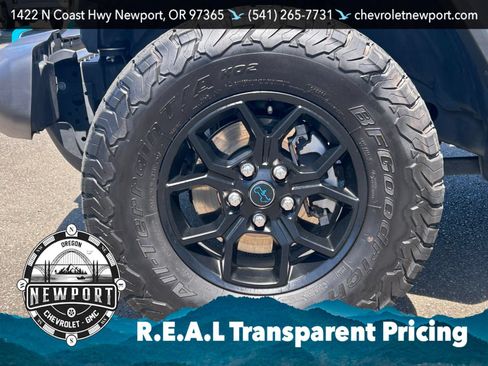 Used 2024 Jeep Wrangler Unlimited AWD/4WD image 9