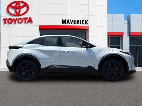 New 2026 Toyota C-HR AWD/4WD image 6