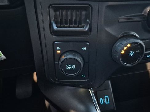 Used 2024 Ford F150 STX image 27