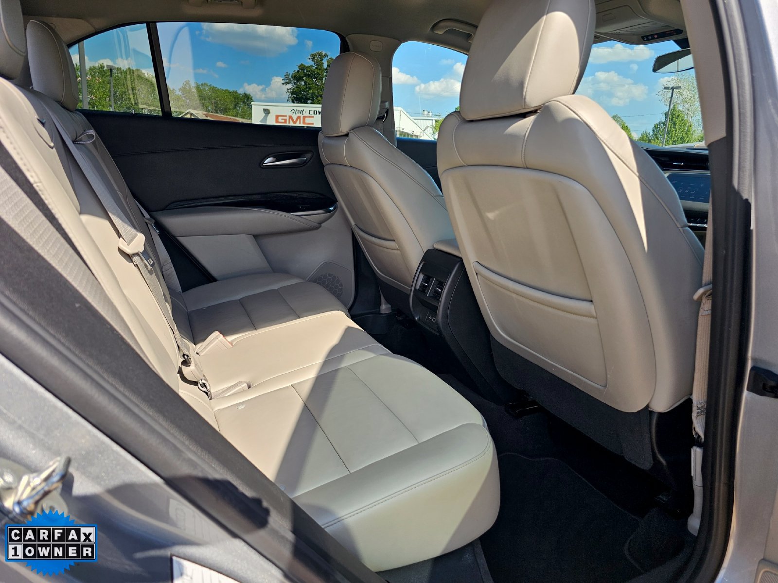 Used 2023 Cadillac XT4 Premium Luxury FWD image 34