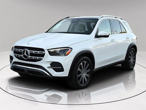 Certified 2024 Mercedes-Benz GLE 450 4MATIC image 3