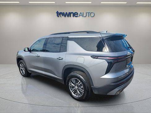Used 2026 Chevrolet Traverse LT AWD/4WD image 4