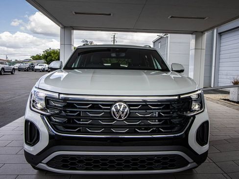 New 2026 Volkswagen Atlas Cross Sport SE FWD image 9
