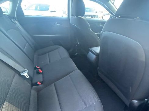 Used 2019 Kia Forte LXS FWD image 22
