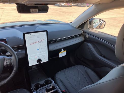 New 2025 Ford Mustang Mach-E Select image 21