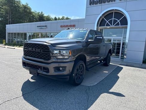 Used 2023 RAM 2500 Big Horn w/ Level 2 Equipment Group AWD/4WD image 2