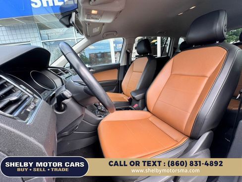 Used 2018 Volkswagen Tiguan SE AWD/4WD image 10