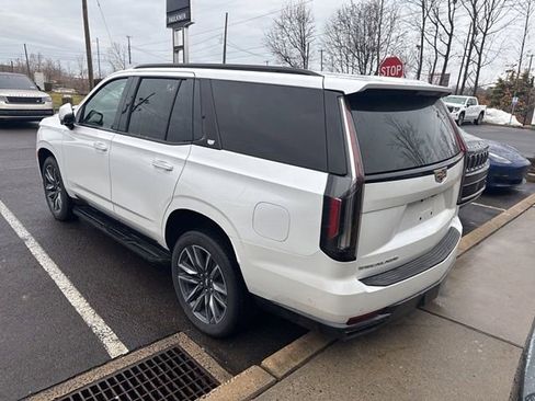 Used 2024 Cadillac Escalade Sport image 6