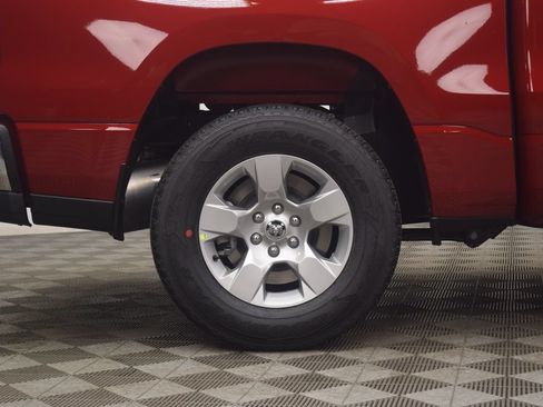 New 2026 RAM 1500 4x4 Crew Cab image 8