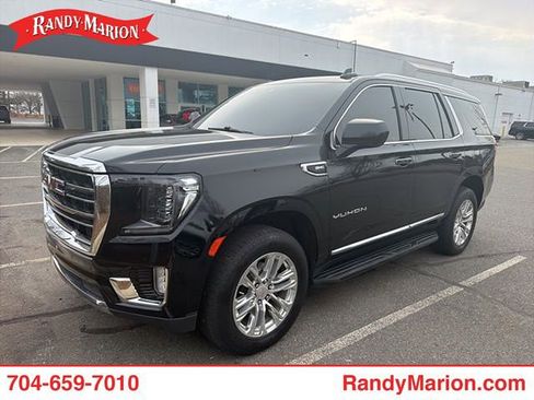 Used 2021 GMC Yukon SLT image 1